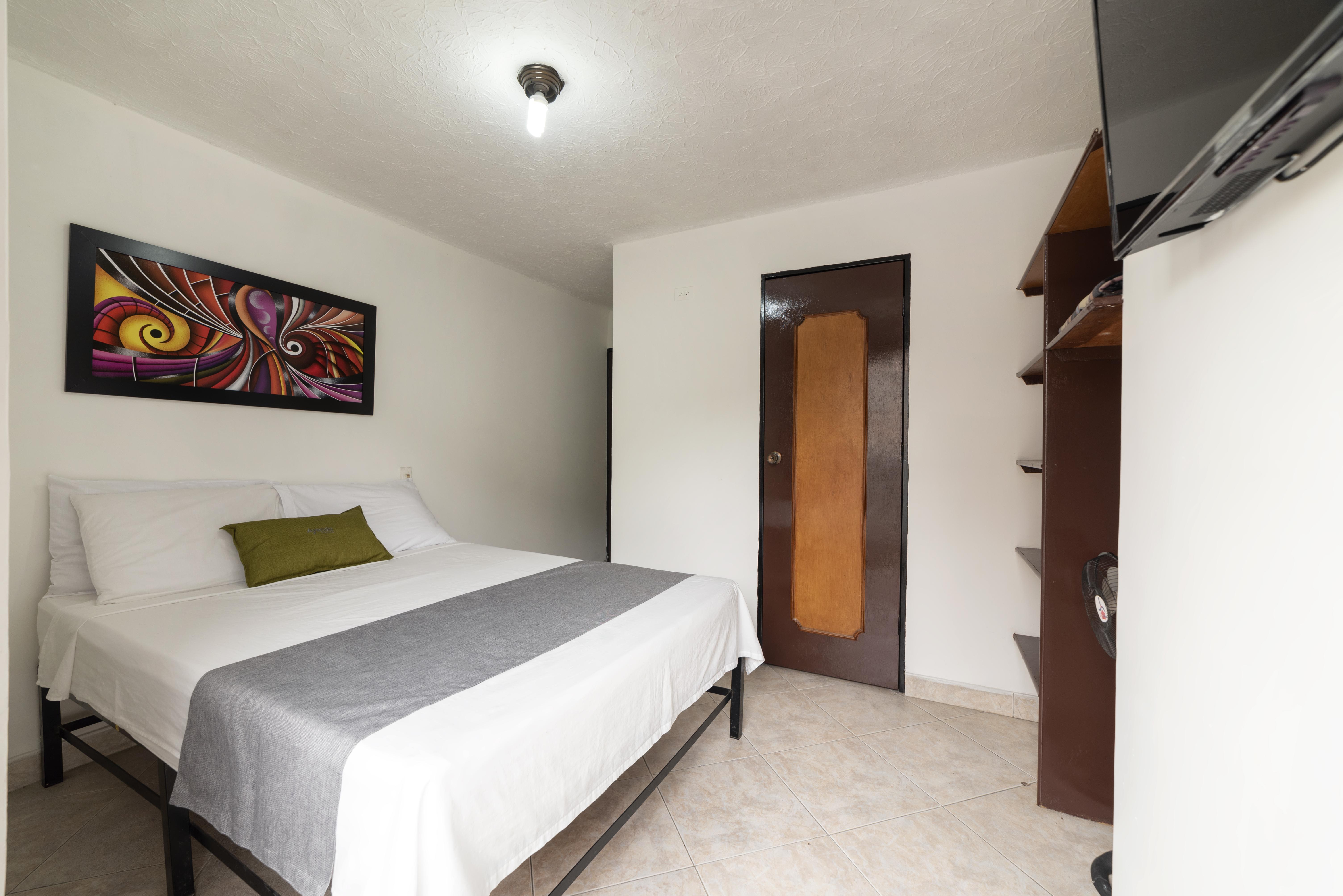 Hotel Balcones Del Estadio Medellin Bagian luar foto